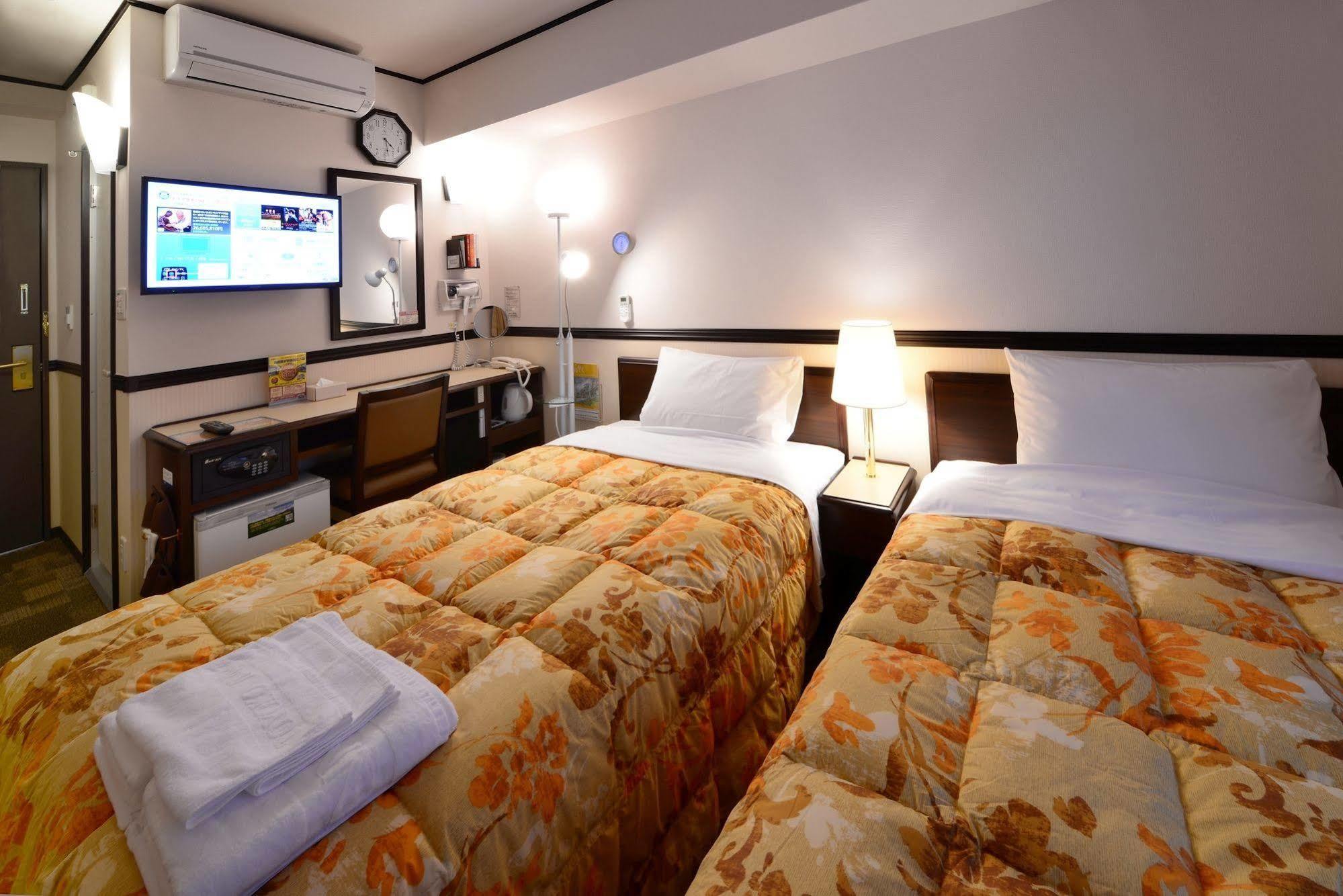 Toyoko Inn Osaka Namba Nishi Exterior foto